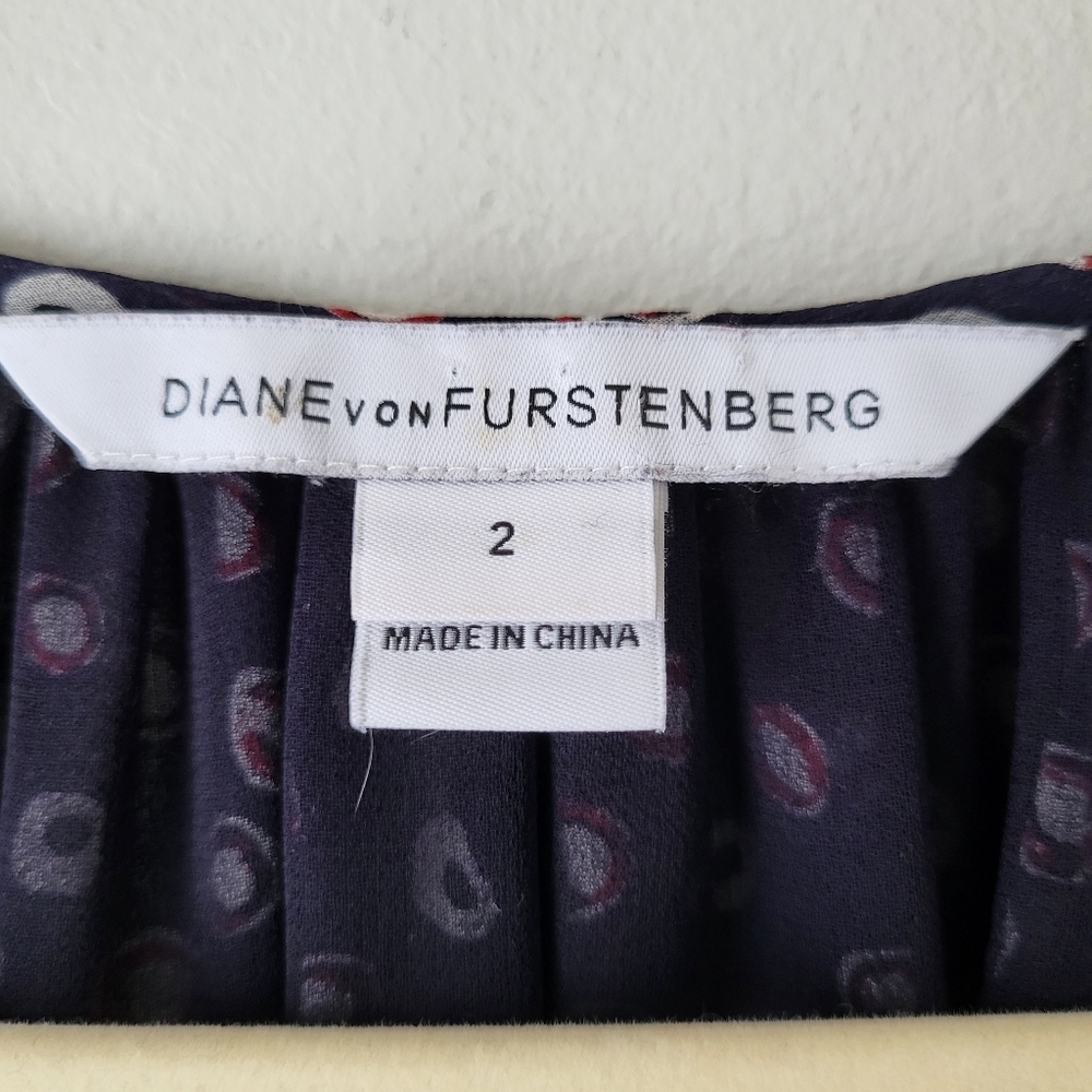 Diane Von Furstenberg blue polka-dot long sleeve sheer silk Flowy Summer blouse - Picture 12 of 15